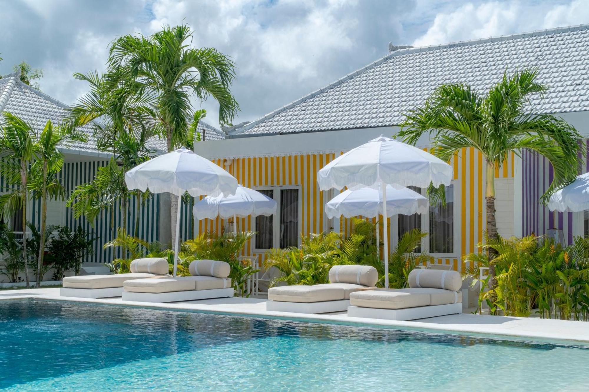Ria Uluwatu, Tropical Chic Hotel Ruang foto