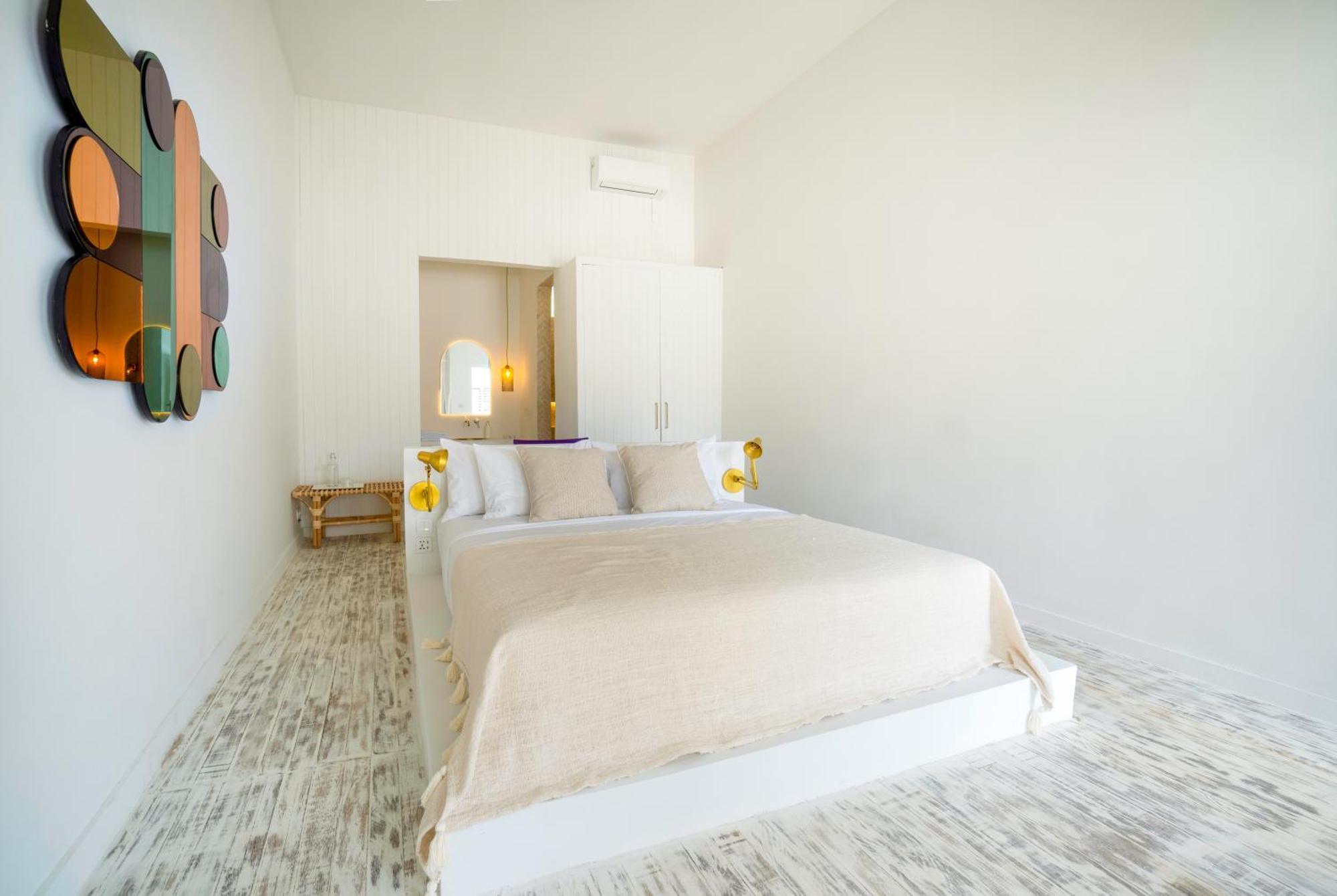 Ria Uluwatu, Tropical Chic Hotel Bagian luar foto