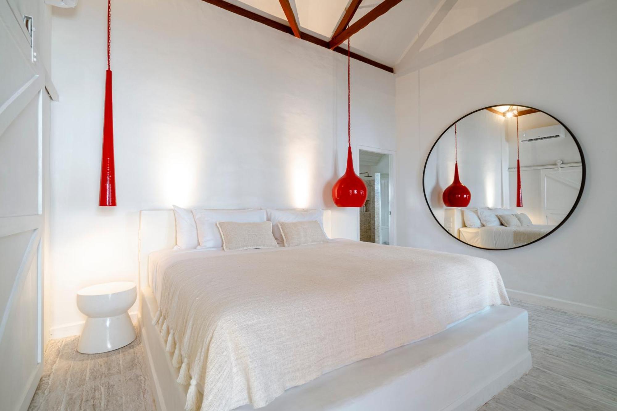 Ria Uluwatu, Tropical Chic Hotel Bagian luar foto